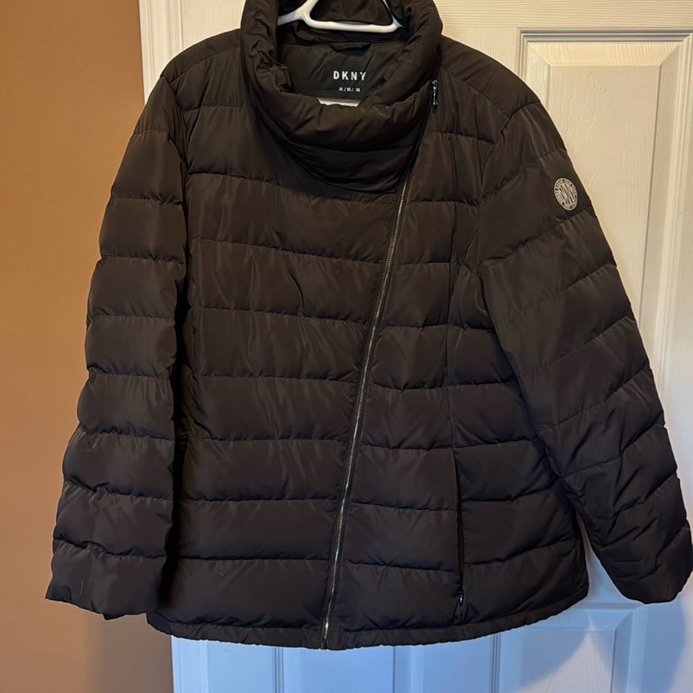DKNY Women's  Down puffer Jacket  Size 3X /3G